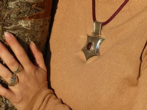Médaillon amulette pentagone, argent agate