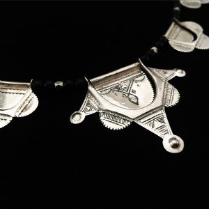 Collier de cérémonie, mariage couronnes